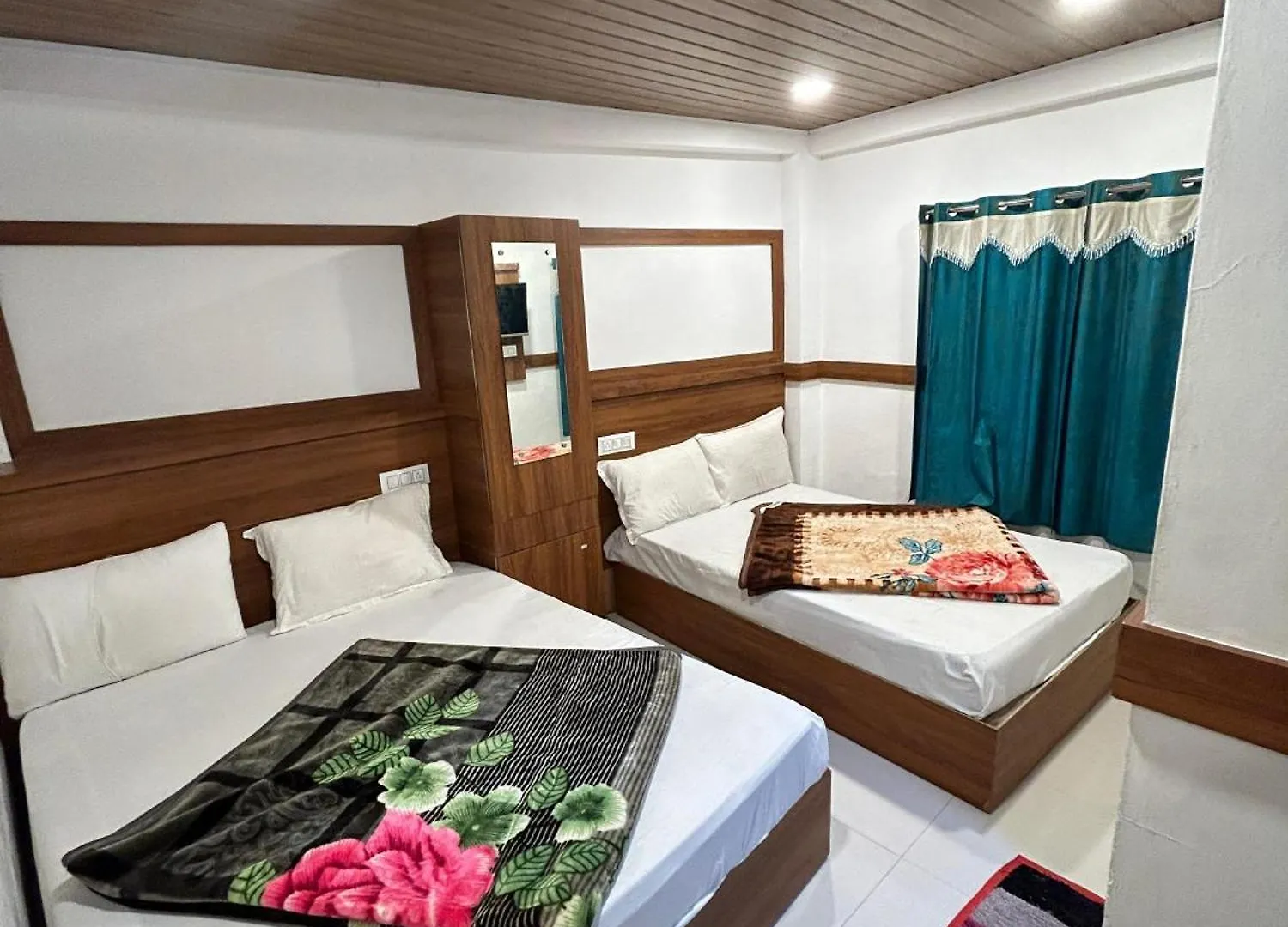 *** Hotel Ponnus Silver Star Munnar Indien